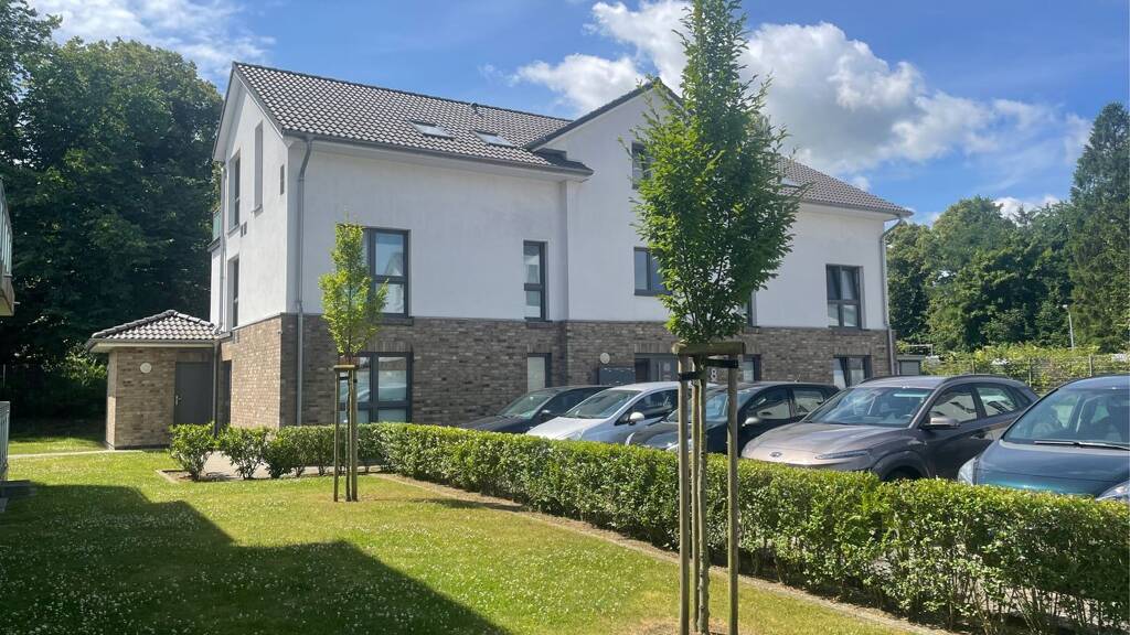 Wohnung zur Miete 850 € 3 Zimmer 86,8 m² 1. Geschoss Heide 25746