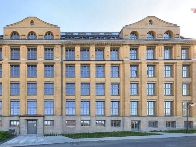 Bürofläche zur Miete 340 € 1 Zimmer 52,3 m² Bürofläche Speicherstraße 1 Zwönitz 08297