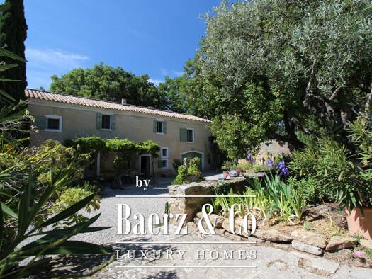 Einfamilienhaus zum Kauf 1.600.000 € 390 m² 24.774 m² Grundstück Centre Ville carpentras