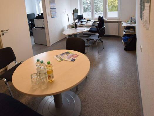 Büro zur Miete 699 € 3 Zimmer 58 m² Bürofläche Boxdorfer Straße 8 Braunsbach Fürth 90765