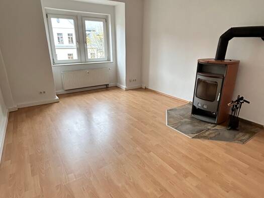 Wohnung zur Miete 350 € 2 Zimmer 63 m² 3. Geschoss frei ab sofort Krügerstraße 13 Ebersdorf Chemnitz 09131