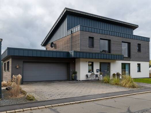 Haus zum Kauf 599.000 € 12 Zimmer 285 m² 734 m² Grundstück Üdersdorf 54552