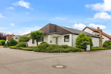 Einfamilienhaus zur Miete 1.800 € 5 Zimmer 120 m² 589 m² Grundstück Berghausen Römerberg 67354