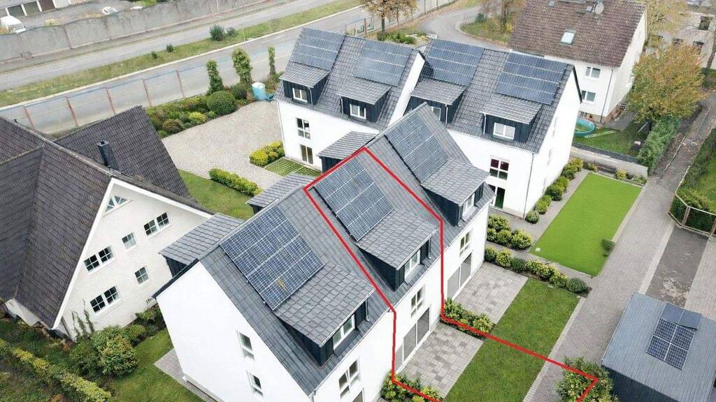 Reihenmittelhaus zur Miete - Erstbezug 1.790 € 6 Zimmer 140 m² 100 m² Grundstück Veckerhagenerstr. 4 Ihringshausen Fuldatal 34233