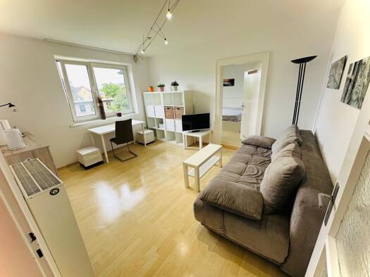 Wohnung zur Miete 730 € 2 Zimmer 42 m² Geschoss 2/3 frei ab sofort Anger Erlangen 91052