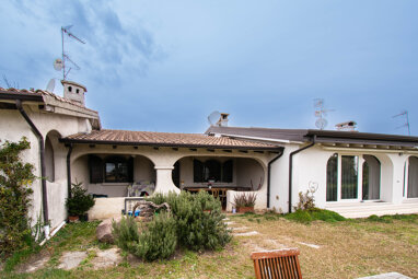 Villa zum Kauf 430.000 € 3 Zimmer 130 m² 2.700 m² Grundstück frei ab sofort Via deo Calappini Moniga del Garda