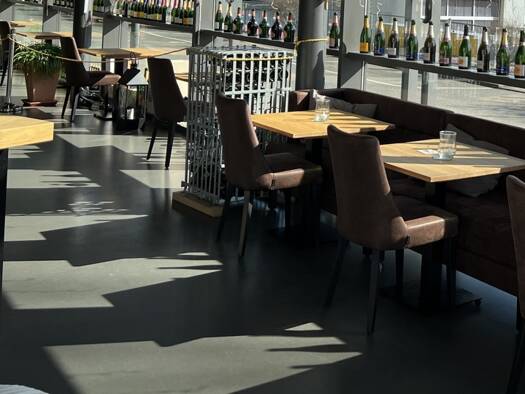 Restaurant zur Miete 2.738 € 365 m² Gastrofläche Wörth Wörth an der Donau 93086