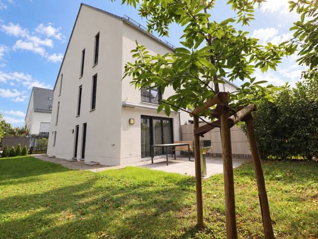 Reihenendhaus zum Kauf 720.000 € 5 Zimmer 136,8 m² 250 m² Grundstück Frauenaurach Erlangen 91056