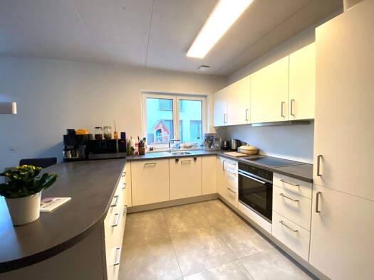 Wohnung zur Miete 975 € 3,5 Zimmer 81 m² EG Kleiststrasse 2 Sulzfeld 75056