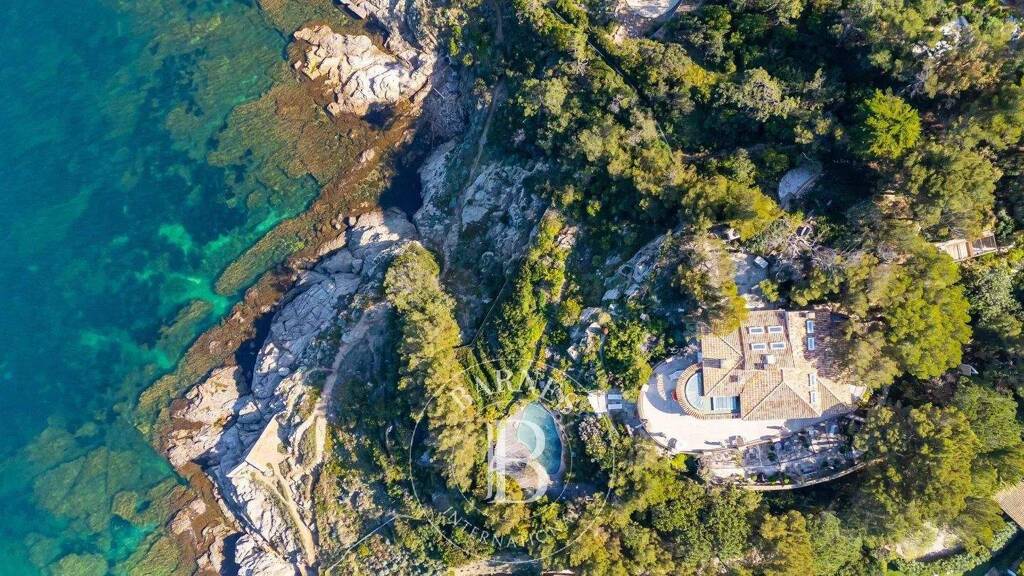Haus zum Kauf 26.250.000 € 622 m² 6.734 m² Grundstück Zone Est Diffuse Saint-Tropez 83990