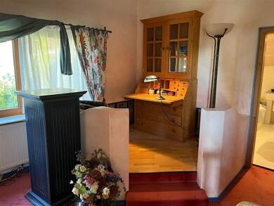 Wohnung zum Kauf 285.000 € 3 Zimmer 92 m² Dachgeschoss, 3. Geschoss Bad Urach Bad Urach 72574
