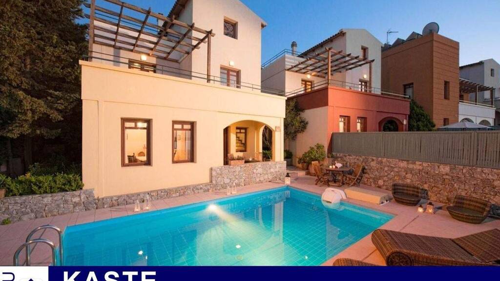 Haus zum Kauf 2.500.000 € 16 Zimmer 600 m² 1.000 m² Grundstück Plaka