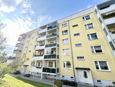 Wohnung zum Kauf 90.000 € 3 Zimmer 66 m² 3. Geschoss Freital Freital 01705