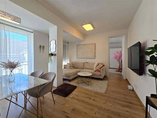 Wohnung zur Miete - Erstbezug 930 € 3,5 Zimmer 97,7 m² 3. Geschoss frei ab 01.09.2026 Hauptplatz Nr. 17 Spittal an der Drau 9800