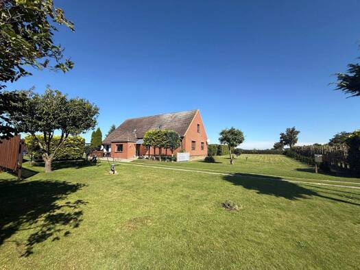 Einfamilienhaus zum Kauf 210.000 € 5 Zimmer 155 m² 4.418 m² Grundstück Randow Demmin 17109