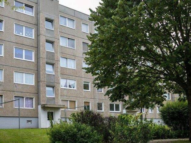 Wohnung zur Miete nur mit Wohnberechtigungsschein 440 € 3 Zimmer 64,3 m² 4. Geschoss frei ab 07.02.2026 Karl-Laux-Str. 21 Leubnitz-Neuostra Dresden 01219