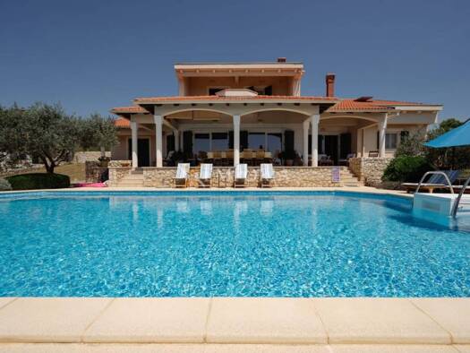 Einfamilienhaus zum Kauf 2.450.000 € 6 Zimmer 882 m² Zadar 23000