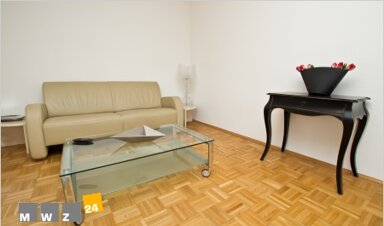 Wohnung zur Miete Wohnen auf Zeit 3.000 € 3 Zimmer 93 m² frei ab 01.12.2024 Oberkassel Düsseldorf 40547