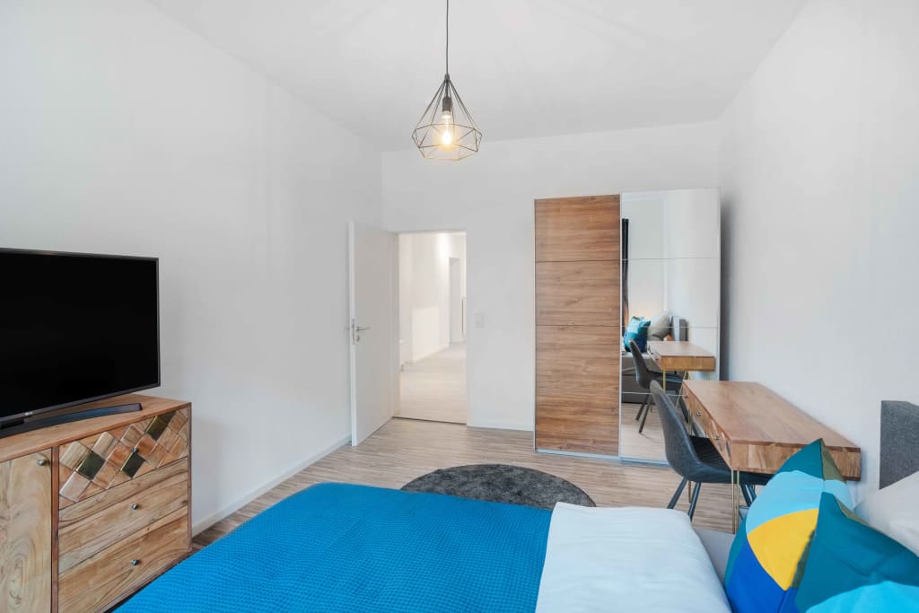 Wohnung zur Miete Wohnen auf Zeit 820 € 5 Zimmer 15 m²<br/>Wohnfläche 06.01.2025<br/>Verfügbarkeit Weimarstraße 19 Feuersee Stuttgart 70176