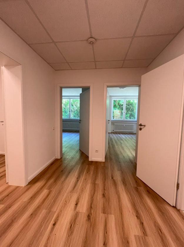 Wohnung zur Miete 740 € 2 Zimmer 68,8 m² EG frei ab sofort Löwensen Bad Pyrmont 31812