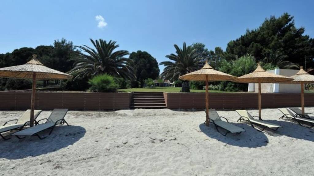 Villa zum Kauf 2.200.000 € 3 Zimmer 135 m² 6.000 m² Grundstück Pefkochori 63085