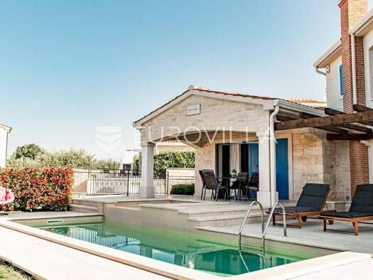 Haus zur Miete 2.500 € 3 Zimmer 171 m² Porec Luka