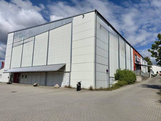 Ladenfläche zur Miete 2.421 m² Verkaufsfläche Galgenberg Regensburg 93053