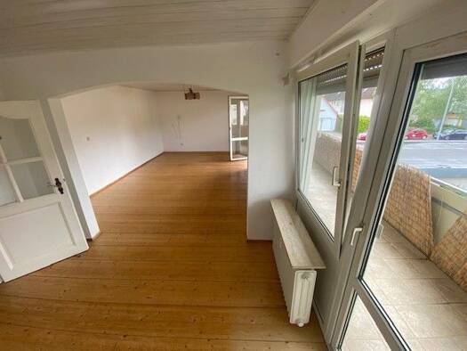 Wohnung zum Kauf 255.000 € 4 Zimmer 91,3 m² 2 Geschosse frei ab sofort Weißenburg Weißenburg in Bayern 91781