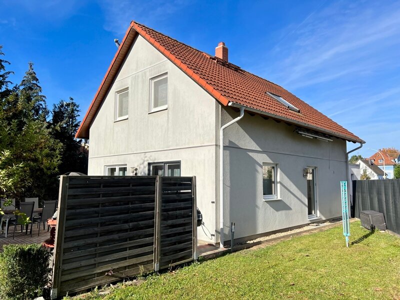 Einfamilienhaus zum Kauf 367.000 € 4 Zimmer 109 m²<br/>Wohnfläche 669 m²<br/>Grundstück Sünching Sünching 93104