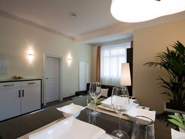 Wohnung zur Miete Wohnen auf Zeit 1.720 € 2 Zimmer 44 m² frei ab sofort Zuffenhausen Stuttgart 70435