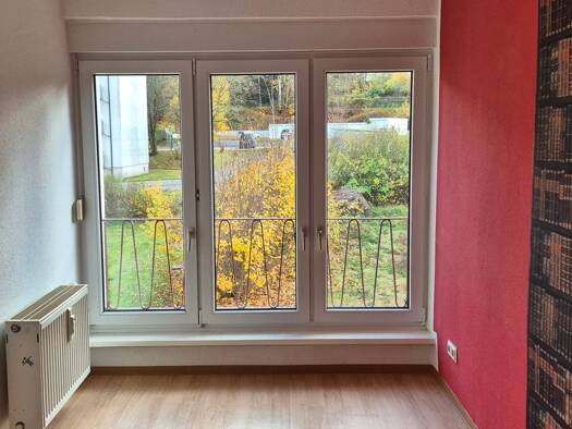 Wohnung zur Miete 450 € 4 Zimmer 76 m² 2. Geschoss Zella-Mehlis 98544