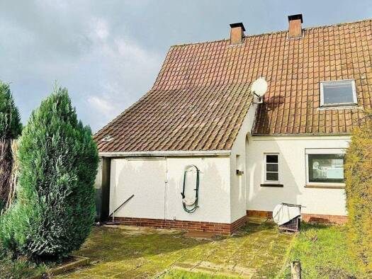 Doppelhaushälfte zum Kauf 190.000 € 4 Zimmer 104,8 m² 771 m² Grundstück frei ab sofort Wittlich Wittlich 54516