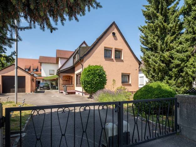 Doppelhaushälfte zum Kauf 398.000 € 5 Zimmer 106 m² 406 m² Grundstück Friedrichshafen Friedrichshafen 88046
