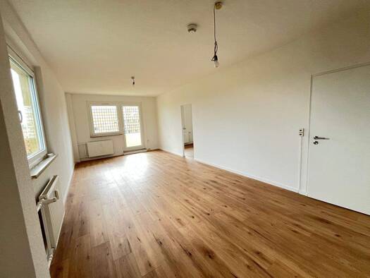 Wohnung zur Miete 425 € 3 Zimmer 70 m² 6. Geschoss frei ab sofort Moseler Straße 12 Pölbitz Zwickau 08058
