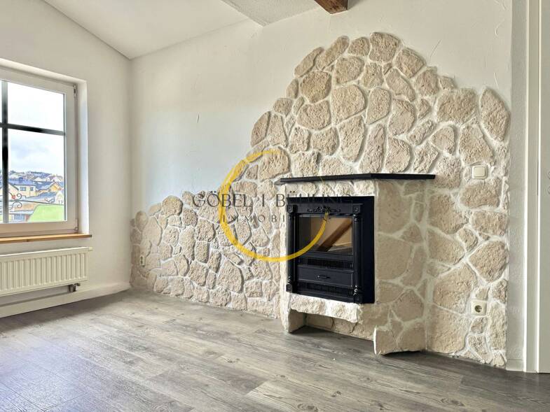 Wohnung zur Miete 680 € 3 Zimmer 95 m² Dachgeschoss Ostviertel Gera 07546