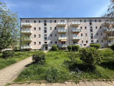 Wohnung zum Kauf 49.500 € 2 Zimmer 49 m² Dachgeschoss, 3. Geschoss frei ab sofort Albert- Schweitzer- Str. 7 Weißenfels Weißenfels 06667