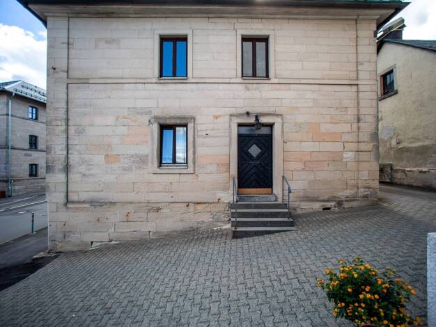 Haus zum Kauf 585.000 € 271 m² 256 m² Grundstück Kronacherstraße 14 Nordhalben Nordhalben 96365