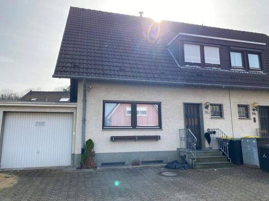 Doppelhaushälfte zum Kauf 330.000 € 5 Zimmer 108 m² 210 m² Grundstück Lohmar 53797
