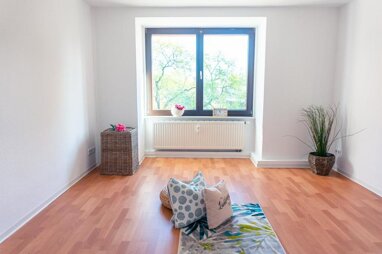 Wohnung zur Miete 380 € 3 Zimmer 62,3 m² 2. Geschoss Bahnstr. 49 Schönau 832 Chemnitz 09116