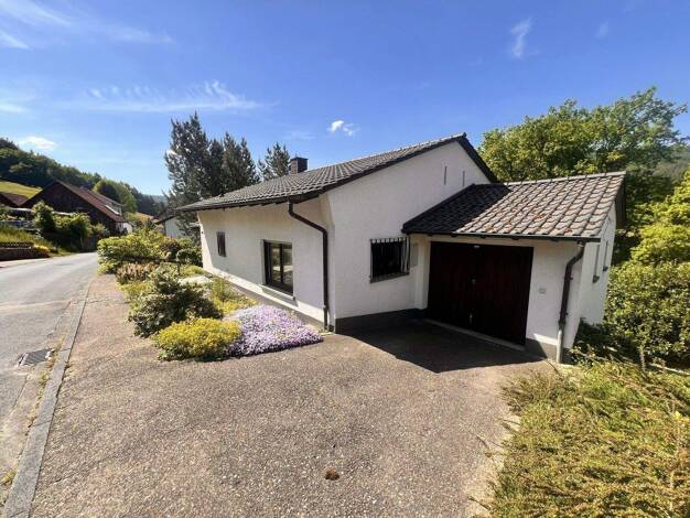 Einfamilienhaus zur Miete 1.490 € 5 Zimmer 151 m² 598 m² Grundstück Ober-Hainbrunn Oberzent 64760