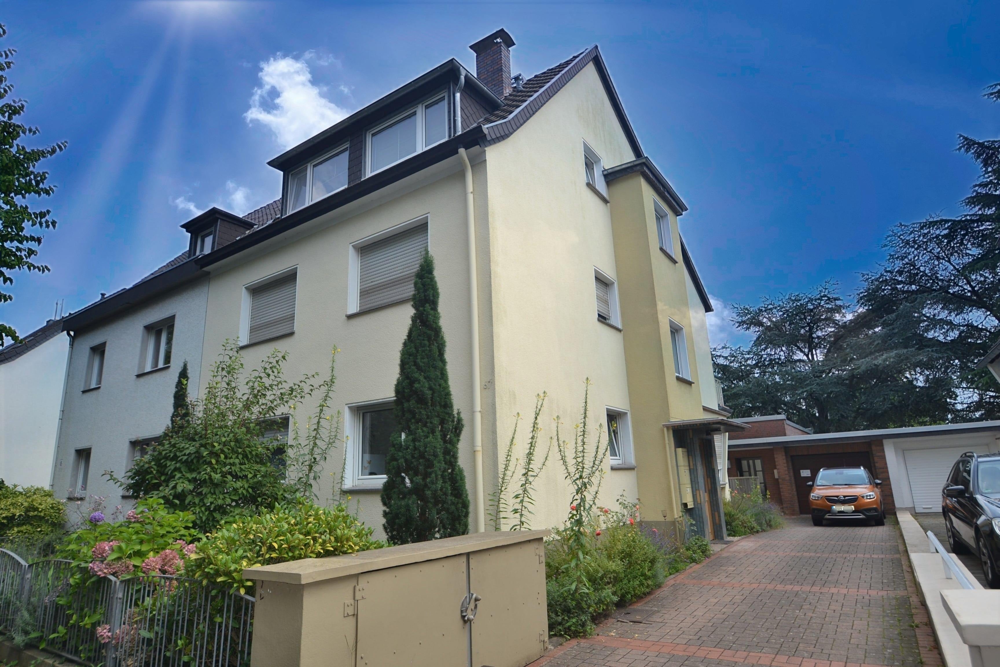 Mehrfamilienhaus zum Kauf 750.000 € 10 Zimmer 228 m²<br/>Wohnfläche 661 m²<br/>Grundstück Vilich/Rheindorf Bonn 53225