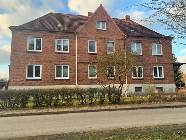 Wohnung zur Miete 330 € 2 Zimmer 55,1 m²<br/>Wohnfläche 01.10.2024<br/>Verfügbarkeit Hagenow Hagenow-Land 19230