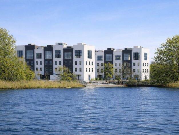 Reihenmittelhaus zur Miete 3.950 € 7 Zimmer 200 m² 246 m² Grundstück frei ab 01.05.2026 Charlotte-Salomon-Hain 9 Rummelsburg Berlin 10317