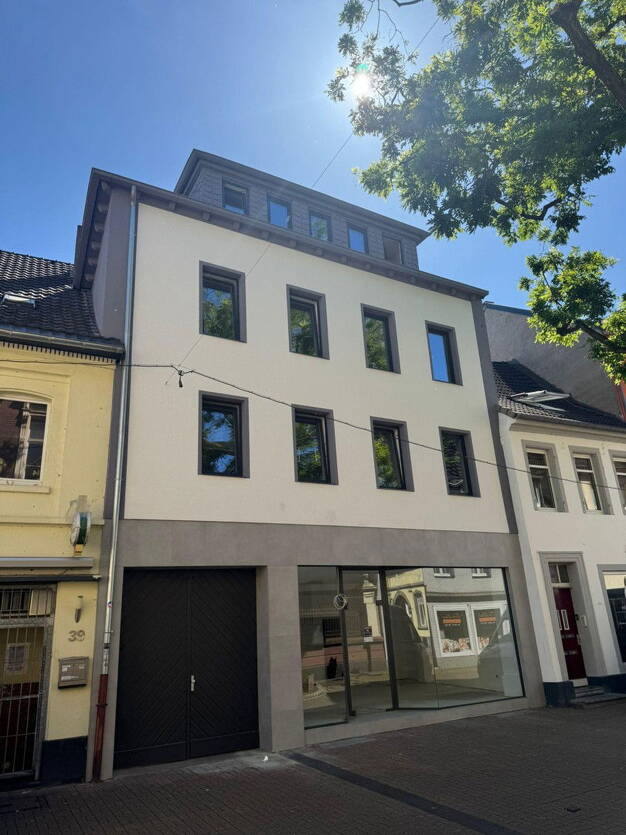 Wohn- und Geschäftshaus zum Kauf provisionsfrei als Kapitalanlage geeignet 1.395.000 € 882 m² 432 m² Grundstück Oberstraße 41 Uerdingen - Markt Krefeld 47829