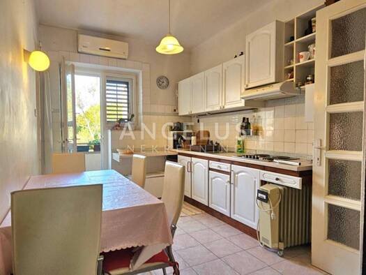 Wohnung zur Miete 600 € 3 Zimmer 70 m² 3. Geschoss Split