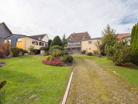Einfamilienhaus zum Kauf provisionsfrei 750.000 € 8 Zimmer 220 m² 2.022 m² Grundstück Ortsbereich Ostrach 88356