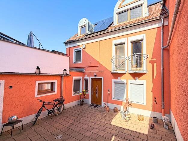 Mehrfamilienhaus zum Kauf 975.000 € 7 Zimmer 215 m² 325 m² Grundstück Steinweg Regensburg 93059