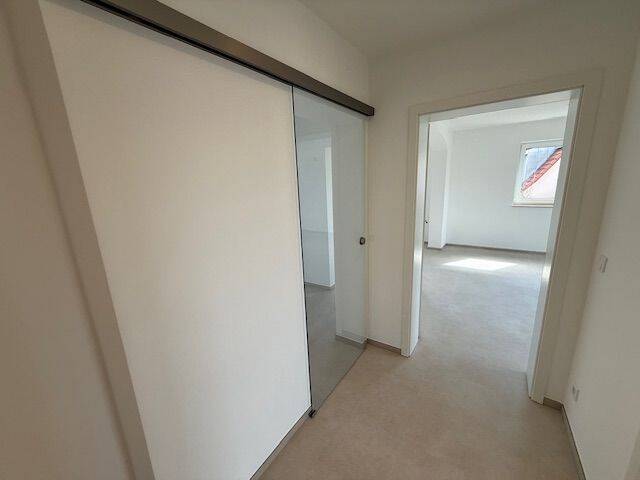 Erstbezug nach Renovierung, 3-Zi-ETW mit Balkon, Garten (ca. 170 m²), FBHZ, 1.OG, 2 Stellplätze, 91058 Erlangen-Eltersdorf – Erlangen – Vorschaubild 6