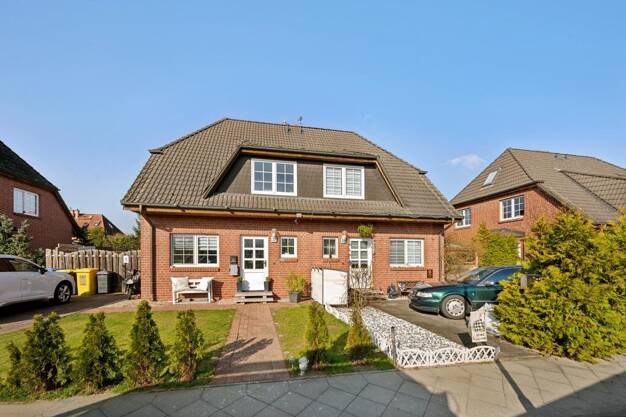 Mehrfamilienhaus zum Kauf provisionsfrei als Kapitalanlage geeignet 389.000 € 5 Zimmer 100 m² 344 m² Grundstück Schopenhauer Straße 30 a Falkensee 14612