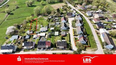 Doppelhaushälfte zum Kauf 130.000 € 3 Zimmer 81,4 m² 915 m² Grundstück frei ab sofort Ravensberg Carinerland 18233